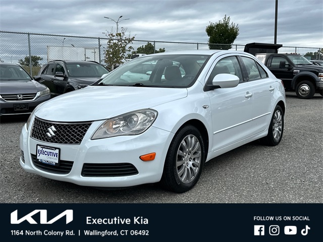 2013 Suzuki Kizashi photo 4