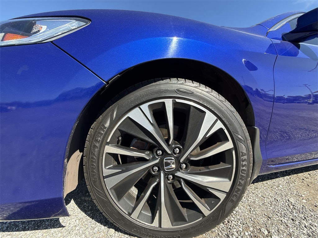2017 Honda Accord EX-L V6 photo 19