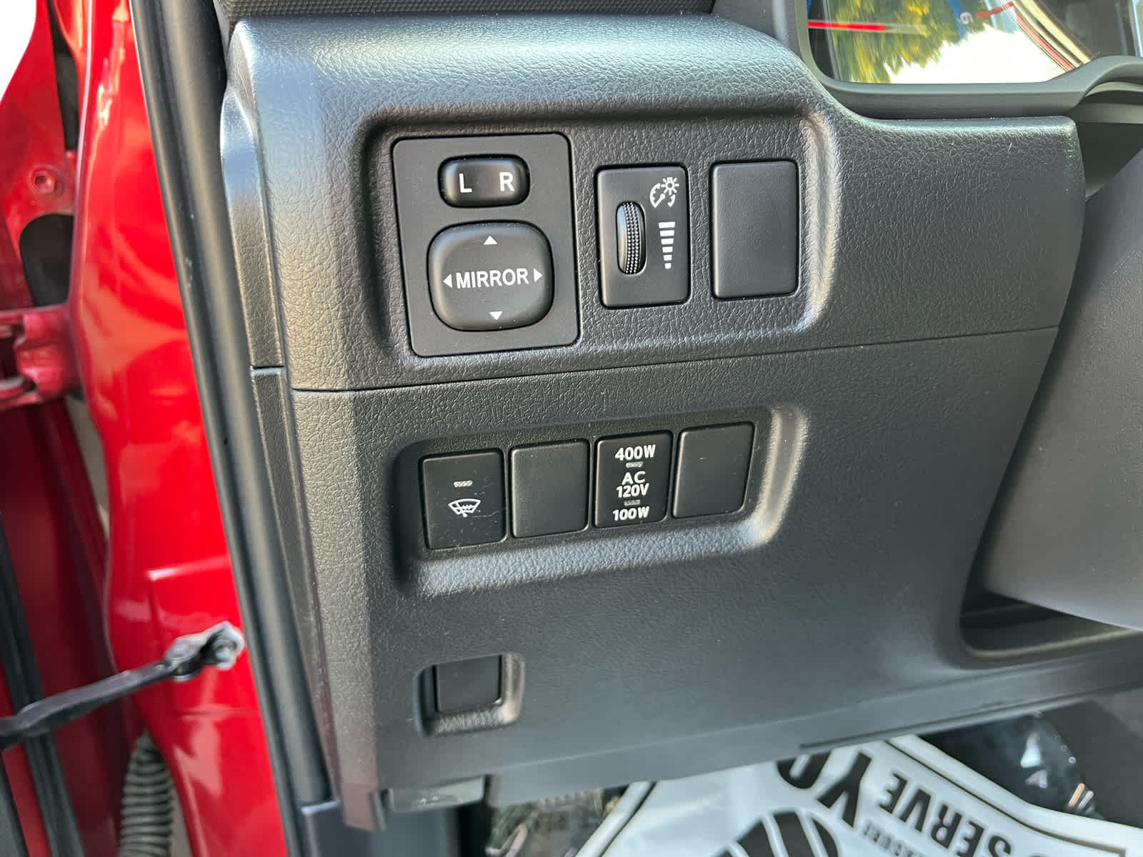 2016 Toyota 4Runner SR5 photo 17