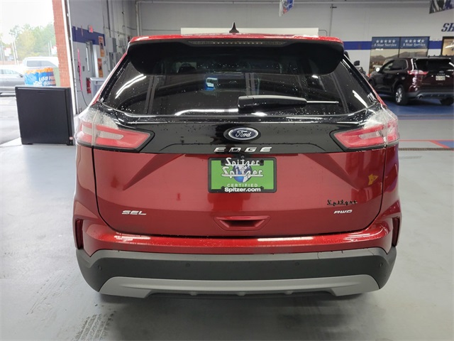 2022 Ford Edge SEL photo 6