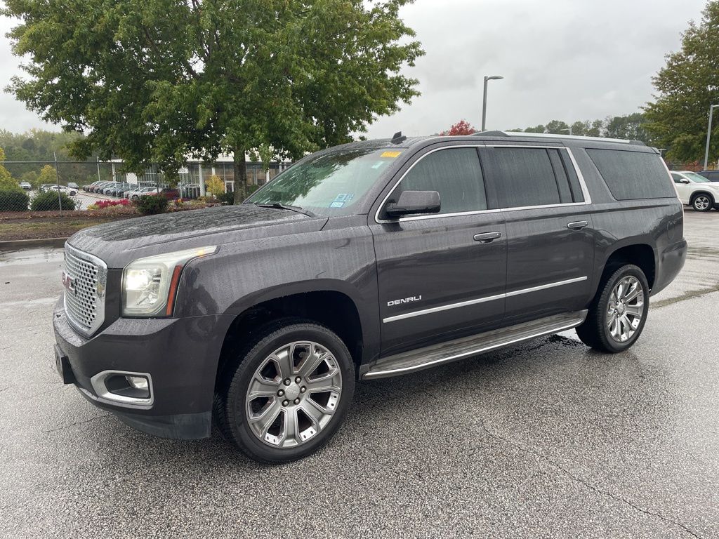 2015 Gmc Yukon XL Denali photo 2