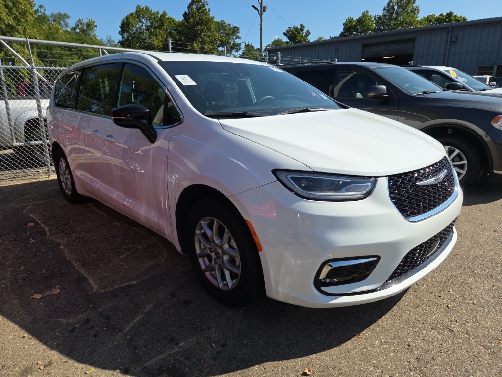 2024 Chrysler Pacifica