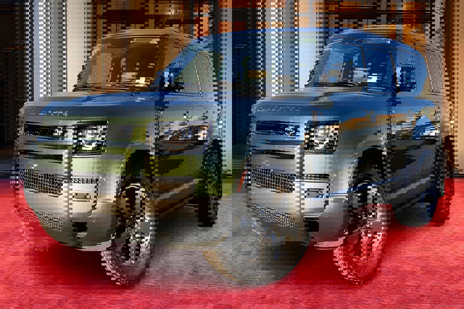 2026 Land Rover Defender S's photo