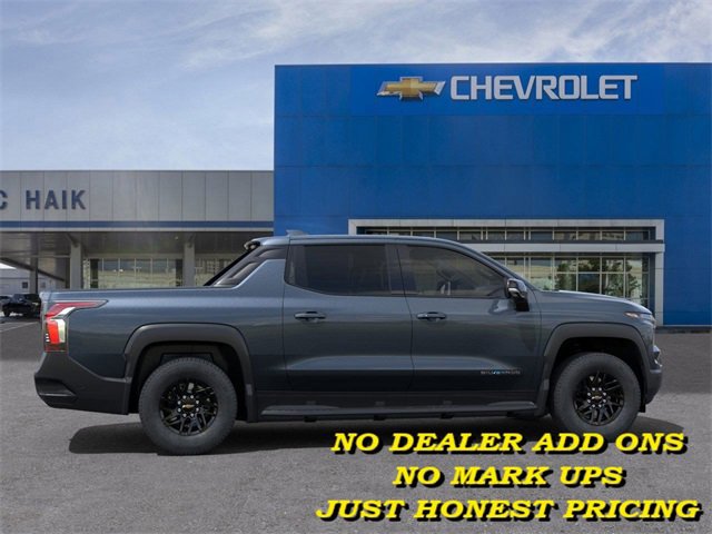2025 Chevrolet Silverado EV LT photo 4