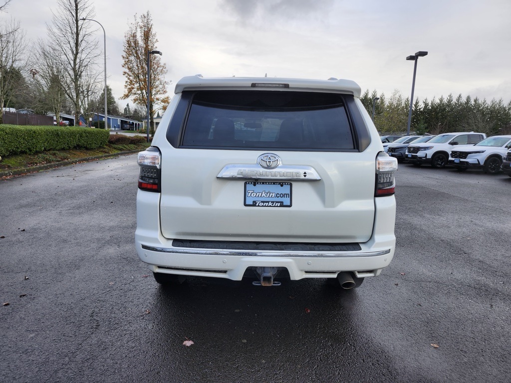 2016 Toyota 4Runner SR5 Premium photo 3