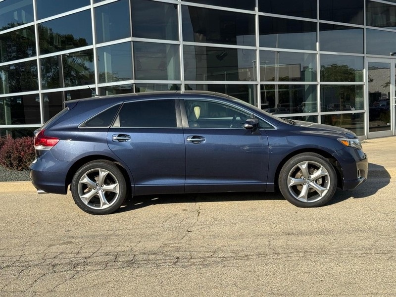 2015 Toyota Venza Limited photo 2