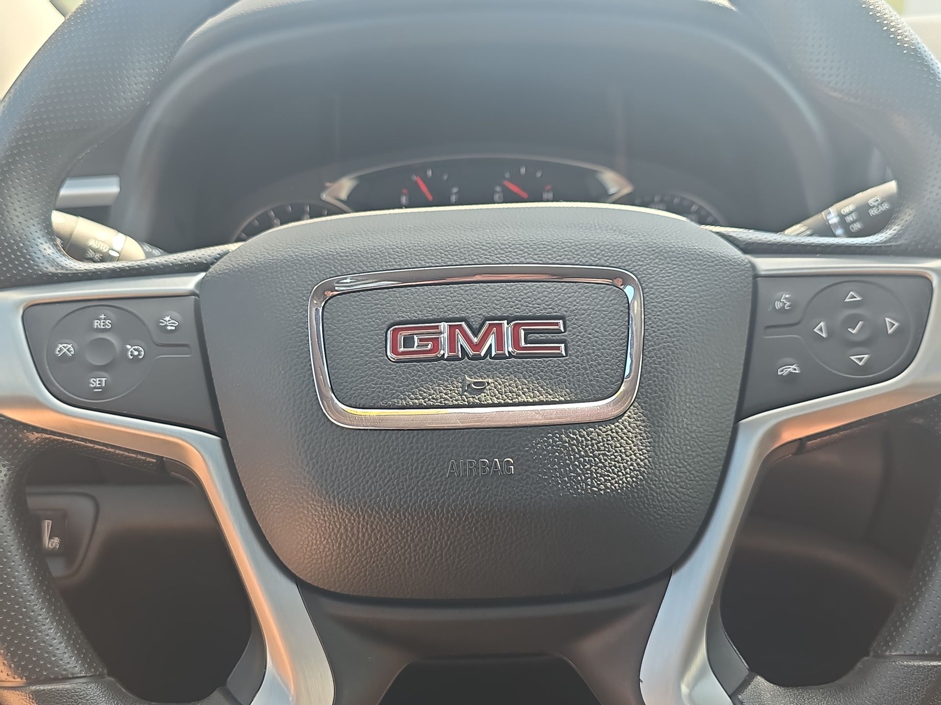 2023 Gmc Acadia SLE photo 46