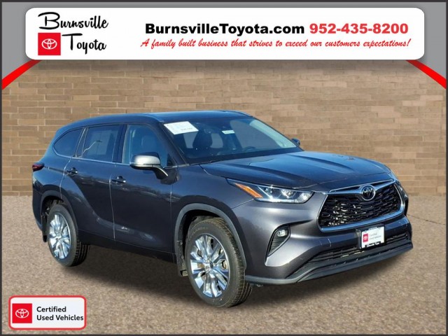 Certified Pre-Owned 2022 Toyota Highlander Limited 4D Sport