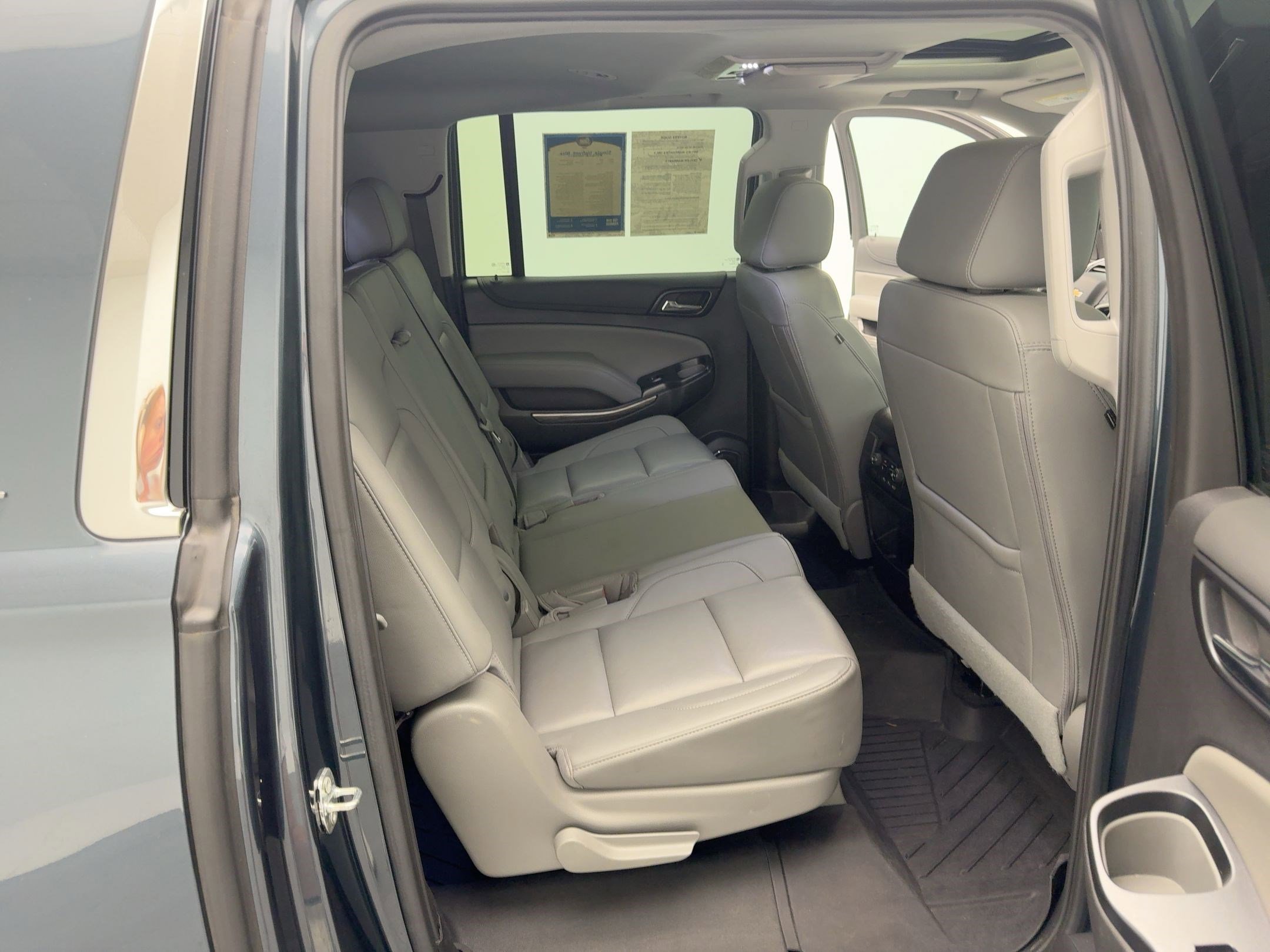 2020 Chevrolet Suburban LT photo 22