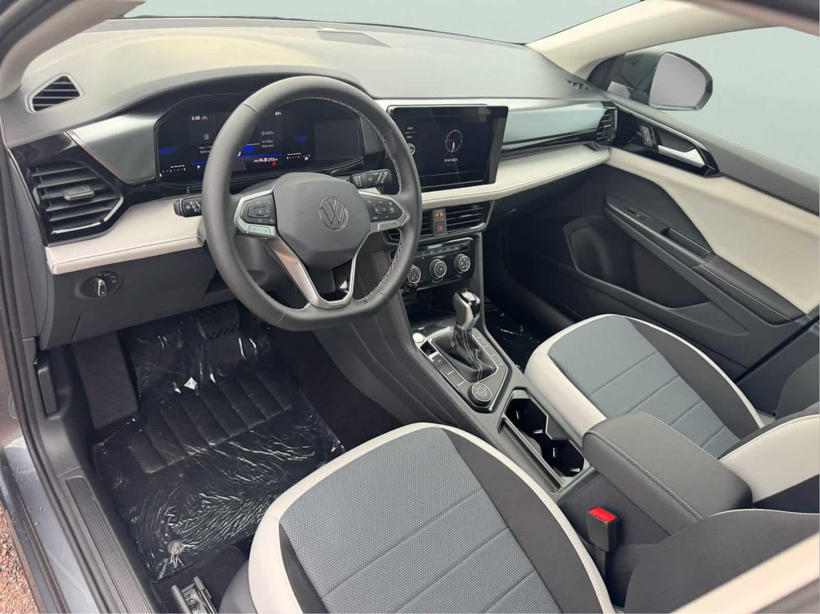 2025 Volkswagen Taos S photo 9
