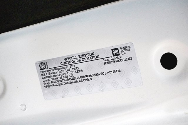 Used 2024 White Chevrolet RST image 34