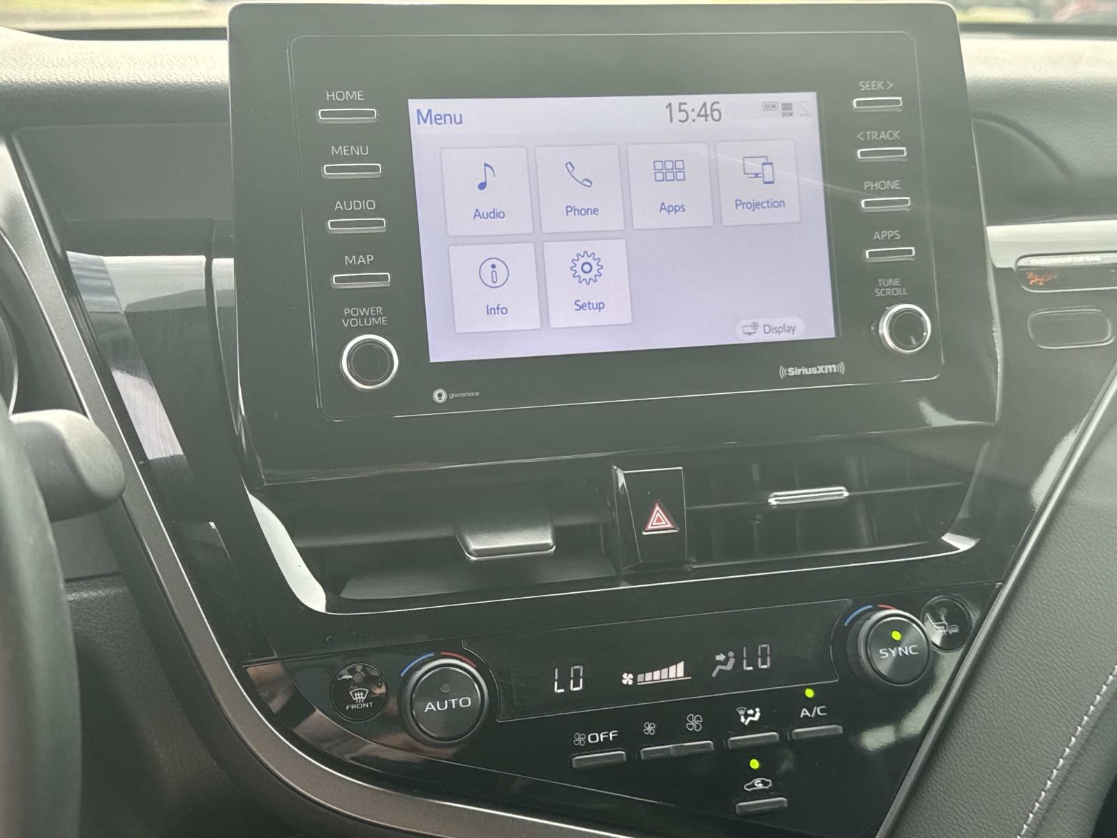 2024 Toyota Camry SE photo 25