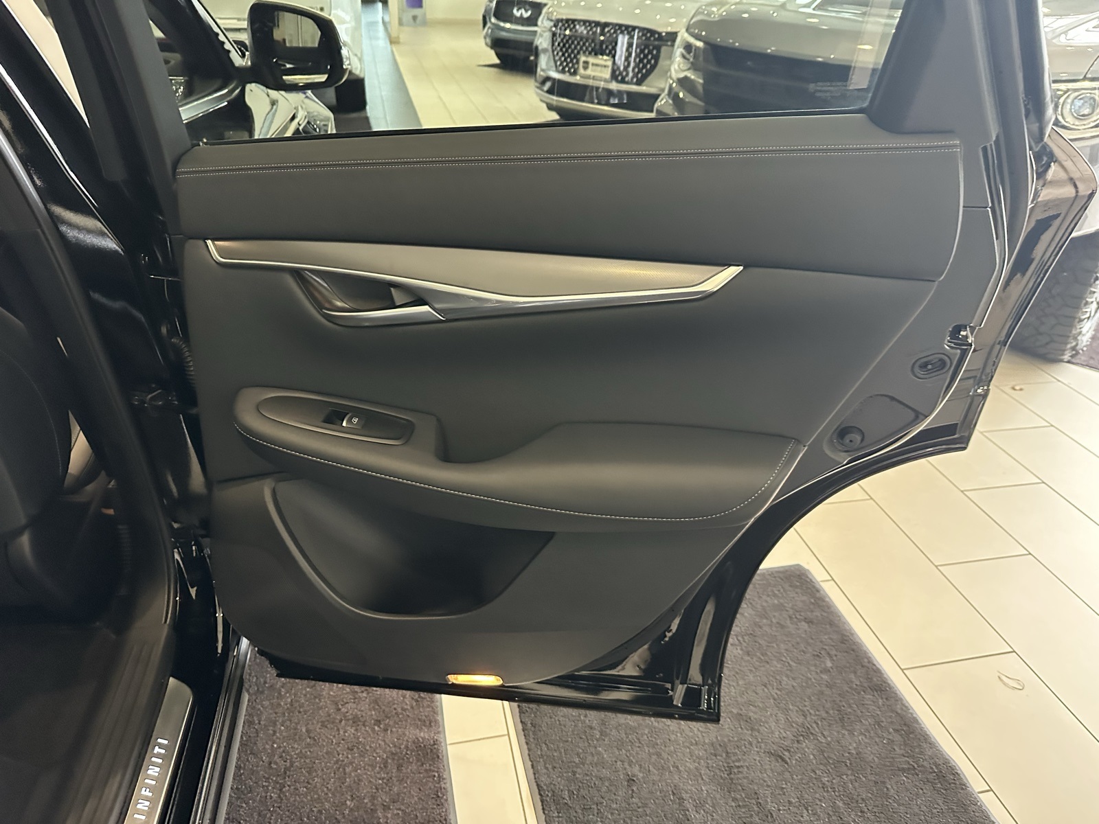 2025 Infiniti QX50 Luxe AWD photo 30