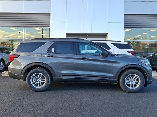 2026 Ford Explorer Active's photo