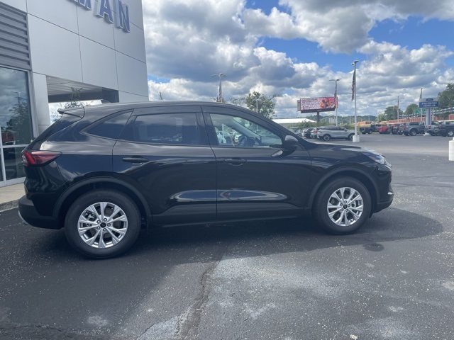 2025 Ford Escape Active photo 9