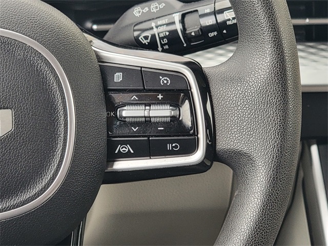 2022 Kia Carnival LX photo 30