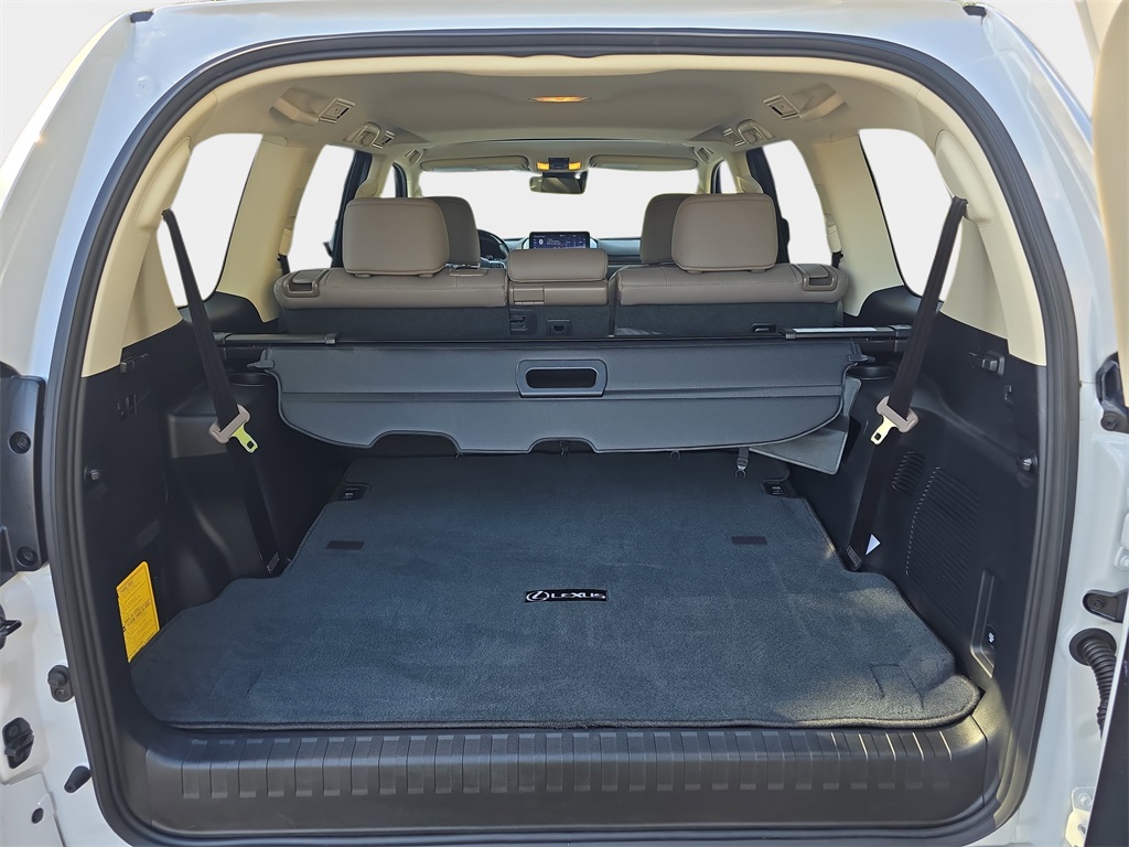 2023 Lexus GX 460 photo 9