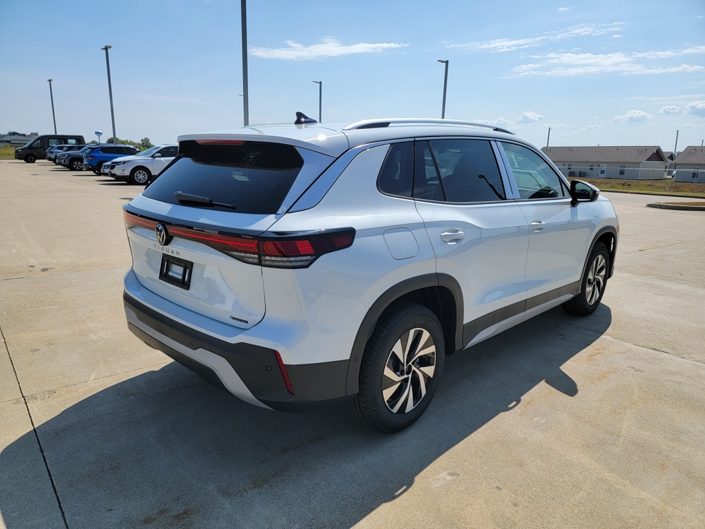 2025 Volkswagen Tiguan S photo 3