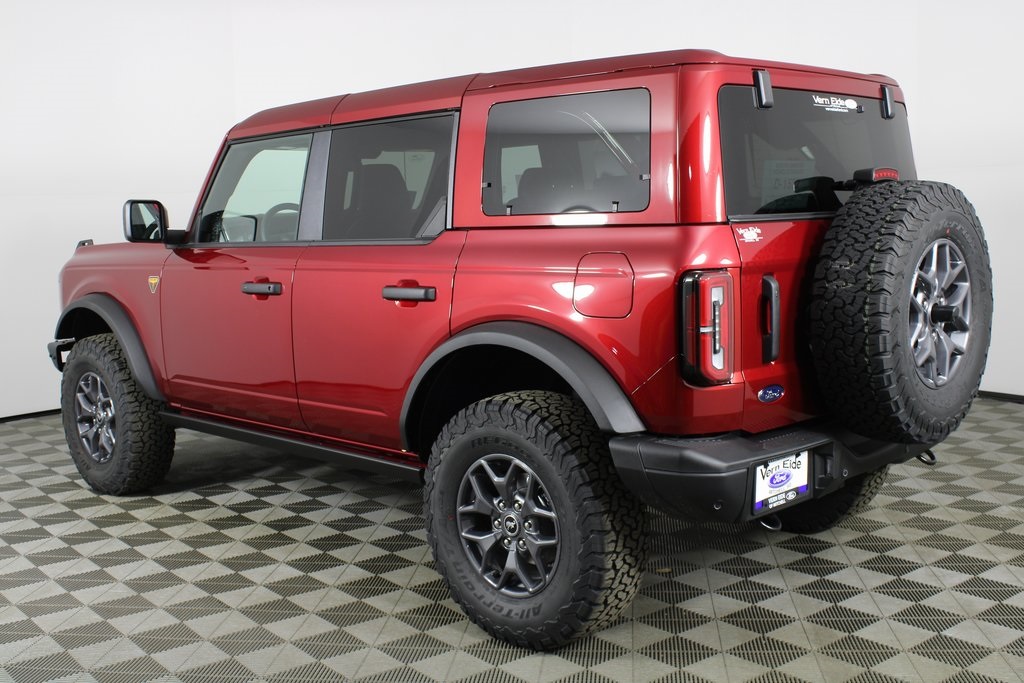 2025 Ford Bronco Badlands photo 4