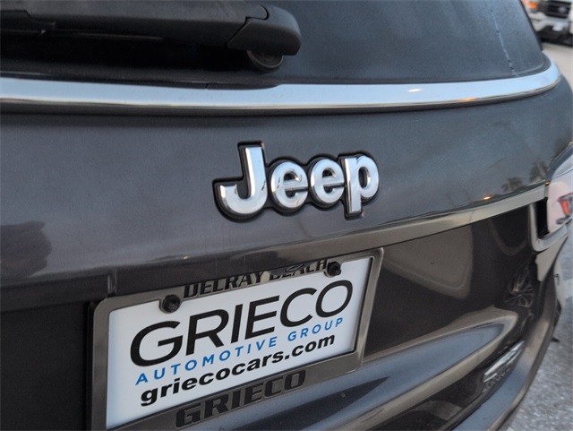 2017 Jeep Compass Latitude photo 12