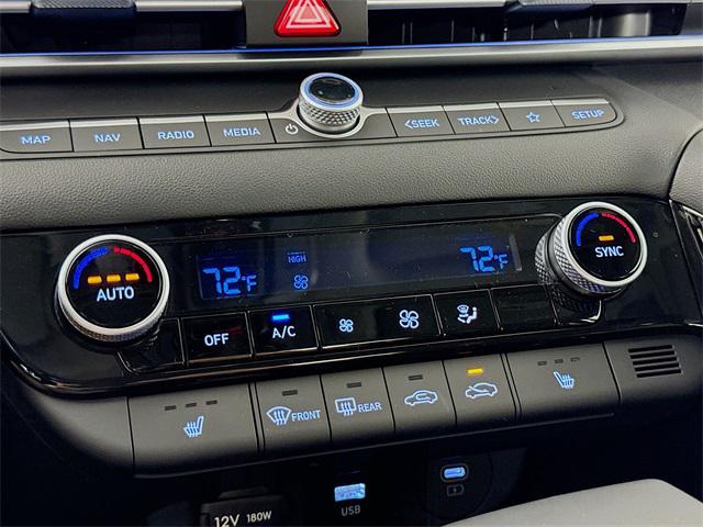 2025 Hyundai Elantra SEL Convenience photo 21