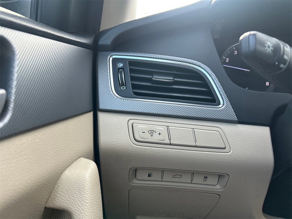 2017 HYUNDAI SONATA - Image 17