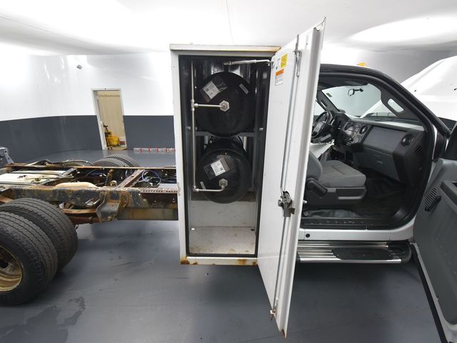 2015 Ford F-350 photo 24