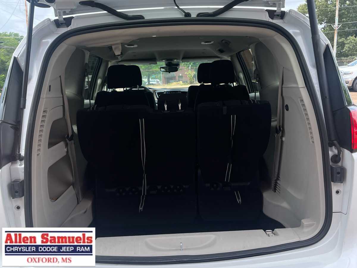 2023 Chrysler Voyager LX photo 26