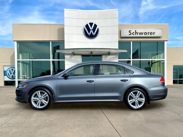 2014 Volkswagen Passat SE