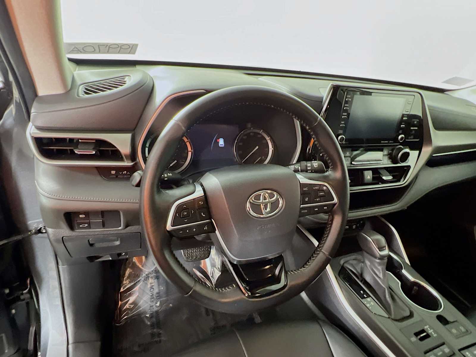 2020 Toyota Highlander XLE photo 11