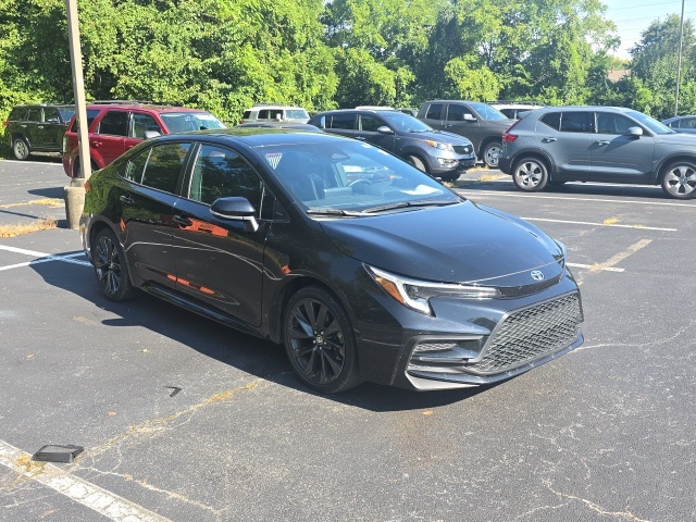 Used 2024 Toyota Corolla SE with VIN 5YFS4MCE7RP187784 for sale in Northfield, Minnesota