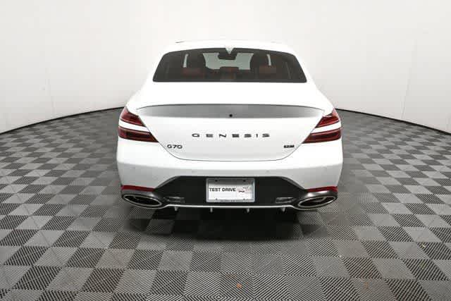 2026 Genesis G70 3.3T Sport Prestige photo 4