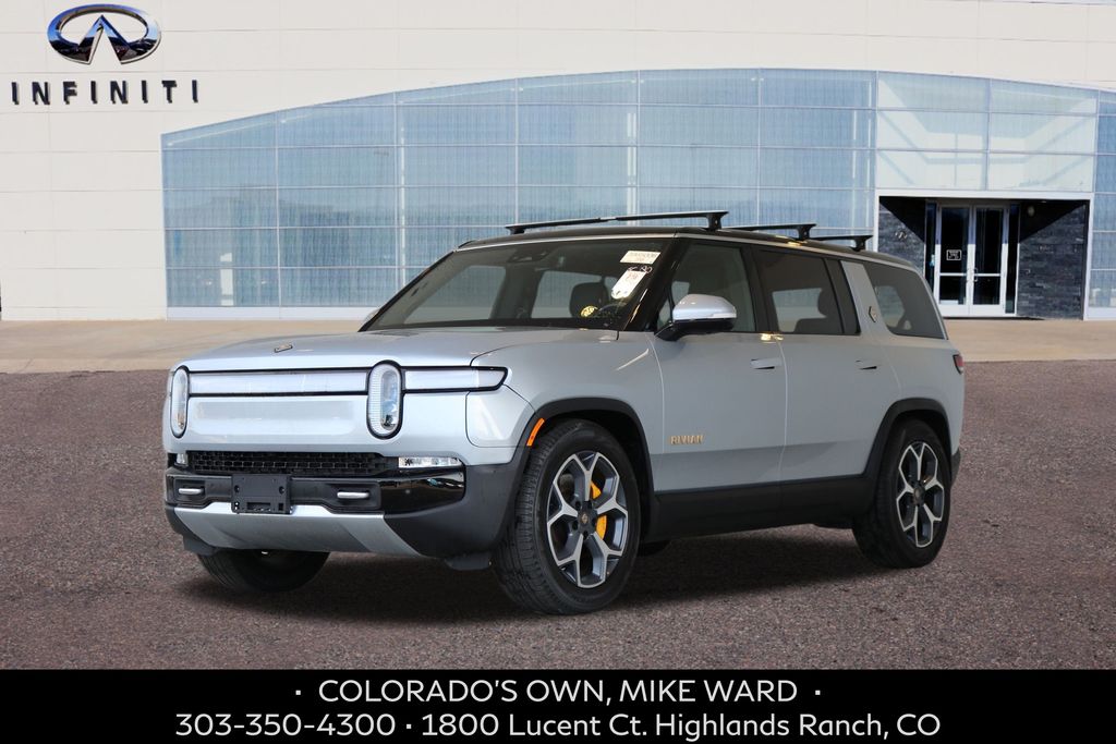 2023 Rivian R1S Adventure's photo