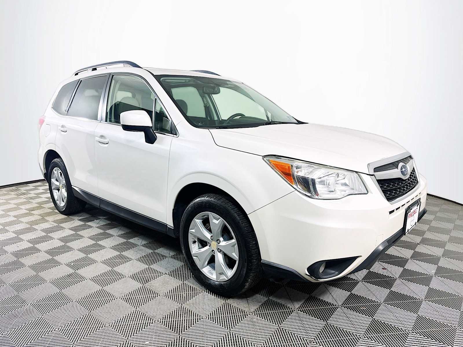2015 Subaru Forester 2.5i Limited photo 3