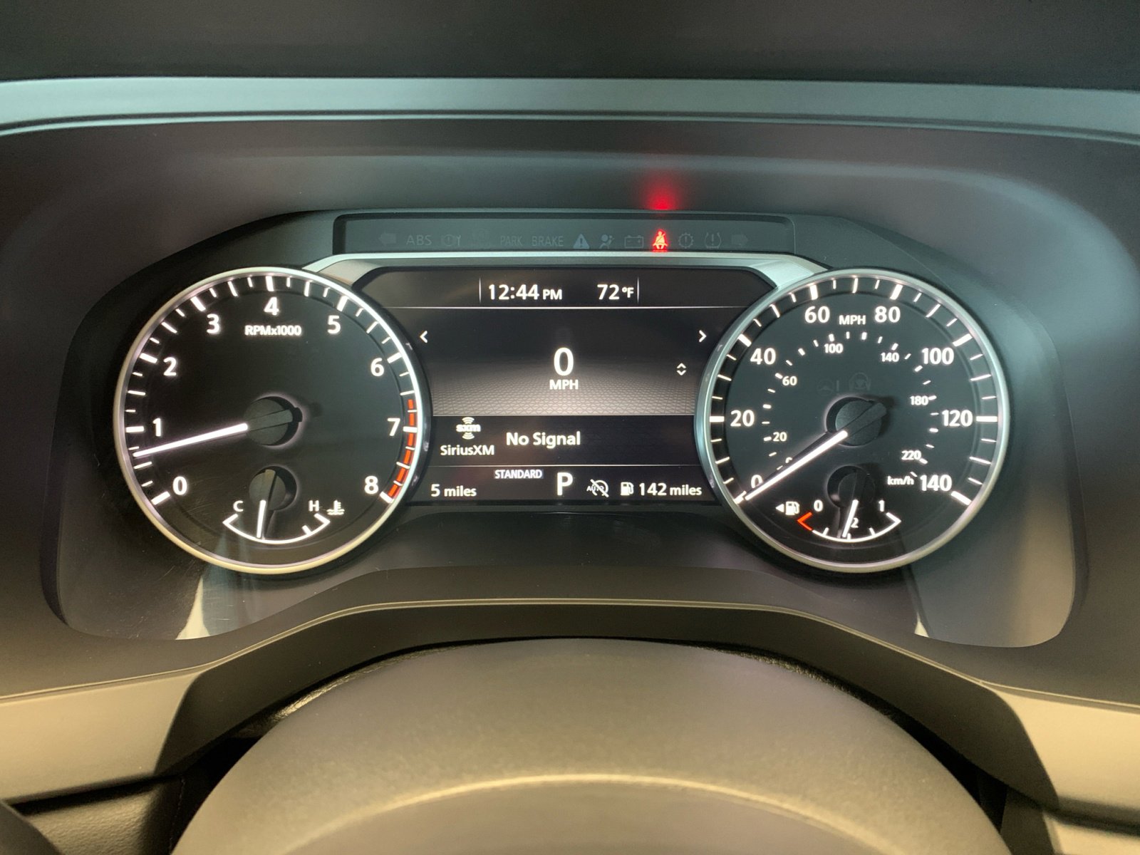2025 Nissan Pathfinder S photo 16