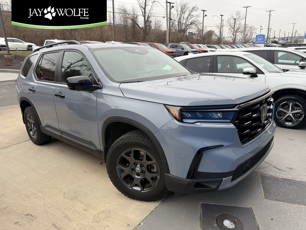 2025 Honda Pilot TrailSport's photo