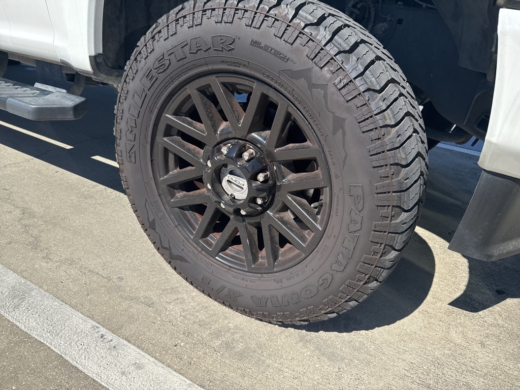 2021 Ford F-250 photo 2