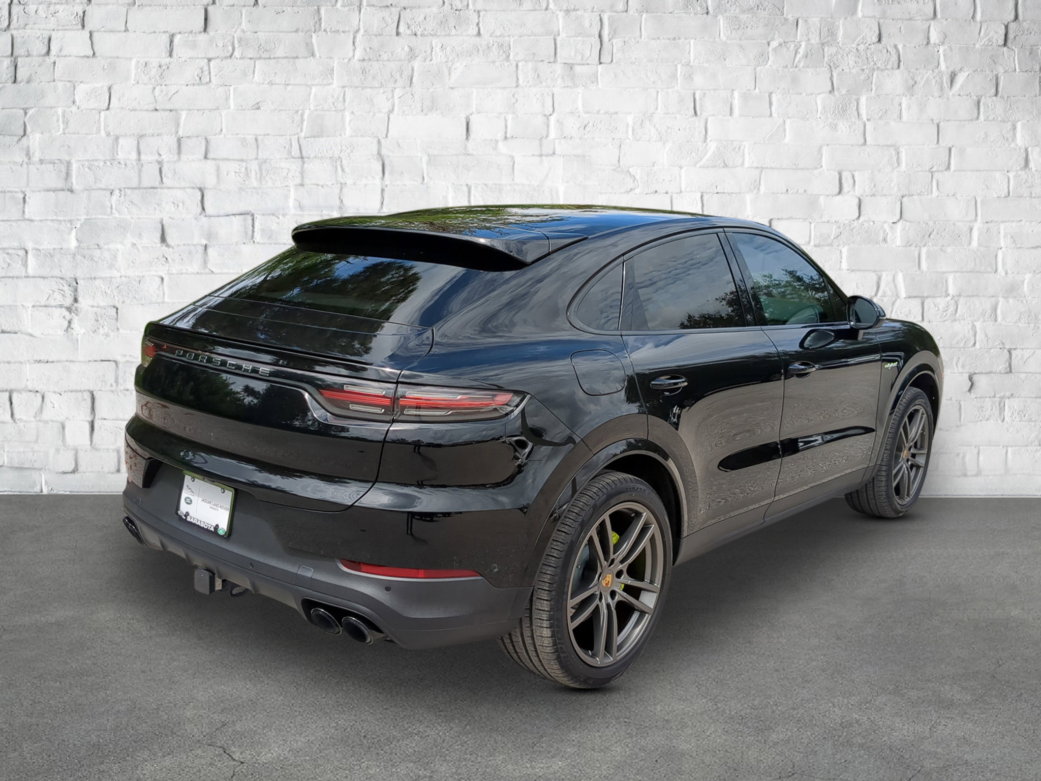 2022 Porsche Cayenne E-Hybrid Coupe Base photo 6