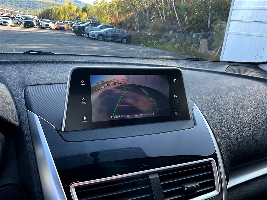 2019 Mitsubishi Eclipse Cross LE photo 17
