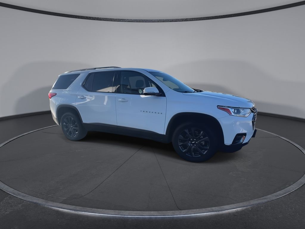 2019 Chevrolet Traverse High Country RS photo 2