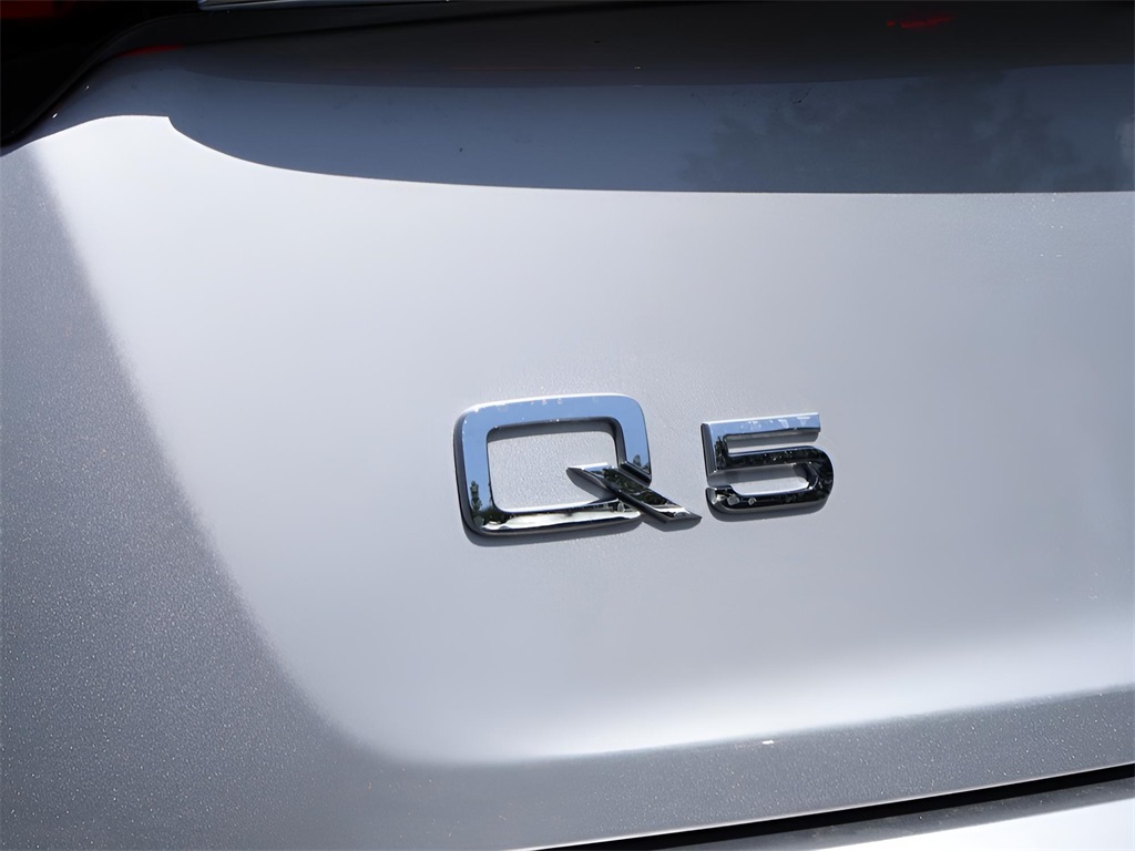 2023 Audi Q5 40 Premium Plus photo 8