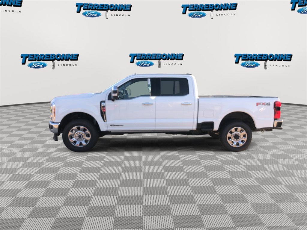 2025 Ford F-350 Lariat photo 4