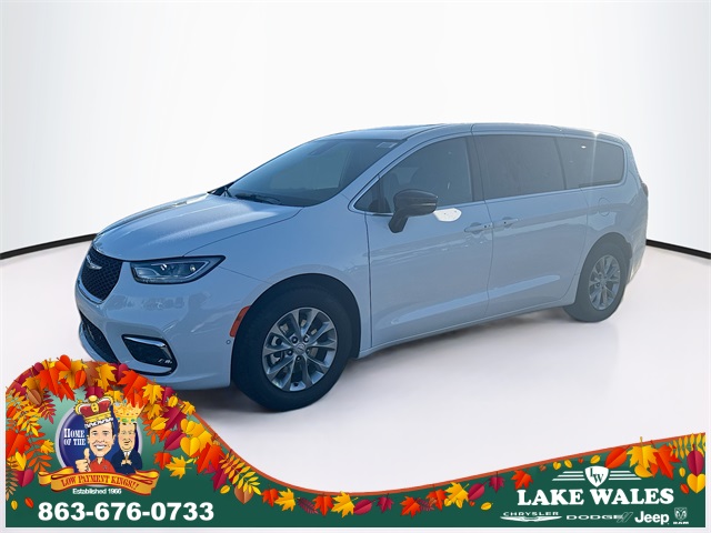 2026 Chrysler Pacifica Limited photo 2