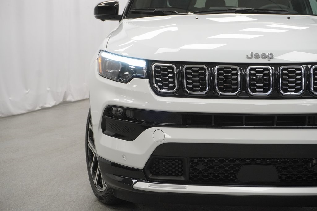 2024 Jeep Compass Limited photo 5