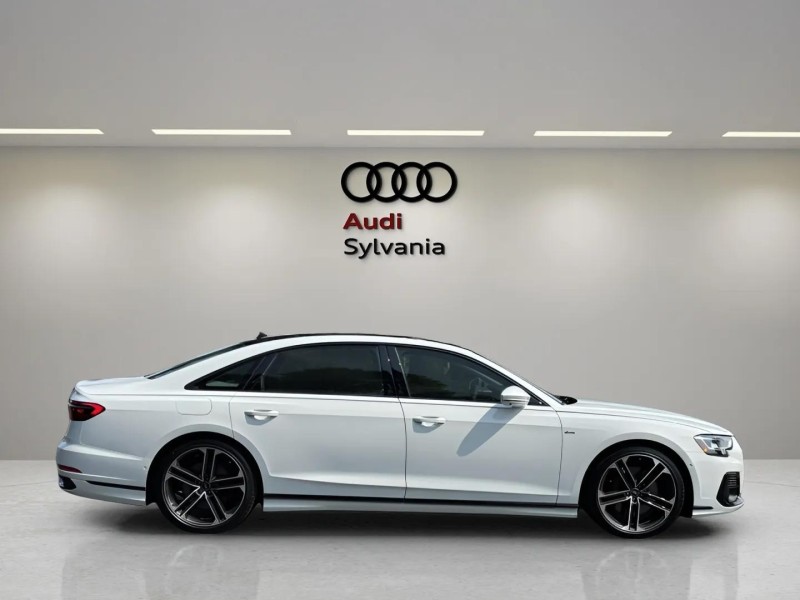 2025 Audi A8 L 55 photo 8