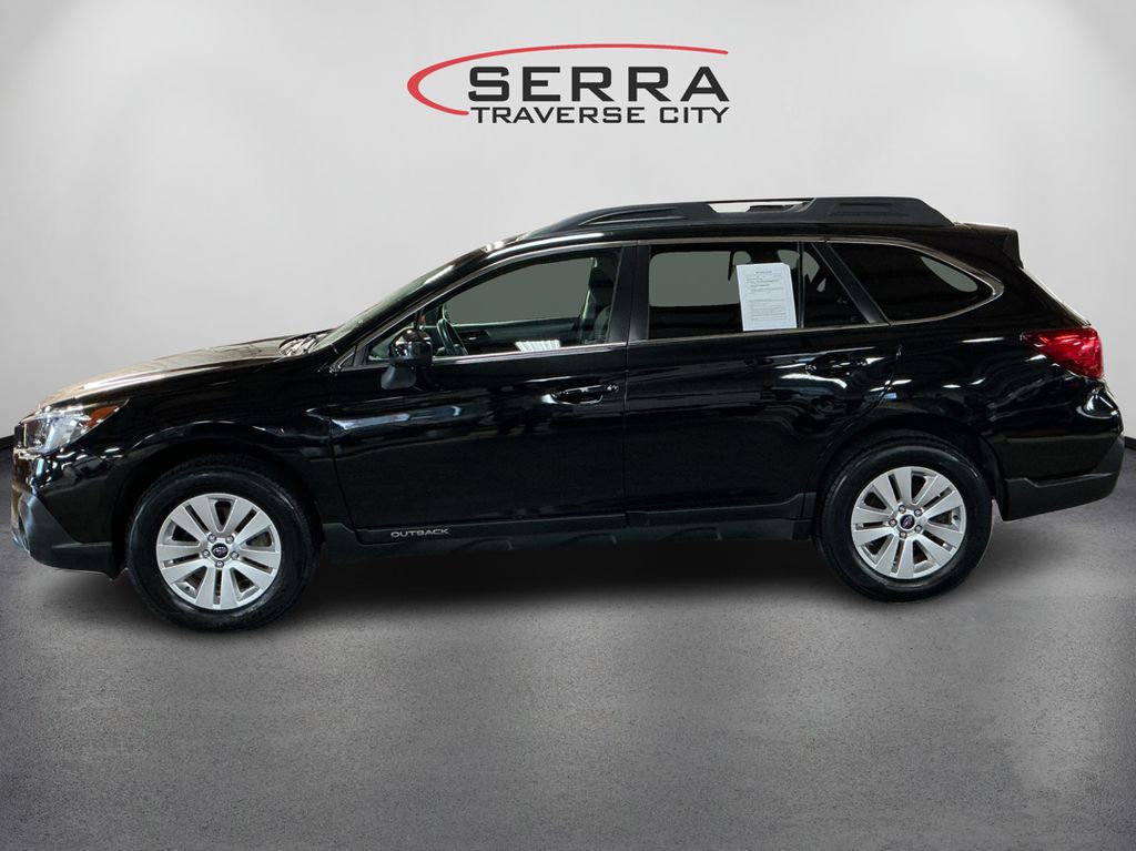 2018 Subaru Outback 2.5i Premium photo 8