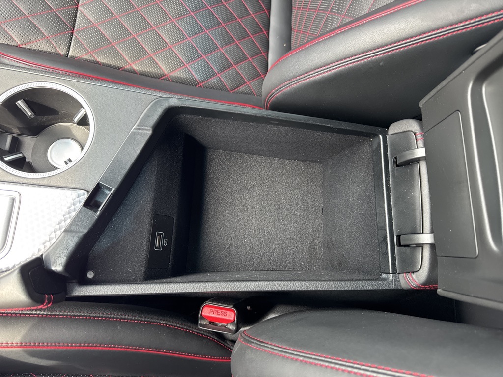 2022 Genesis G70 3.3T photo 25