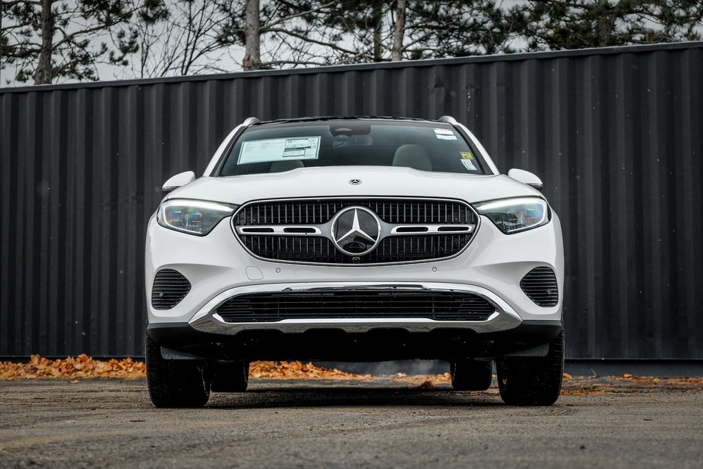 2026 Mercedes Benz GLC 300 4MATIC photo 4