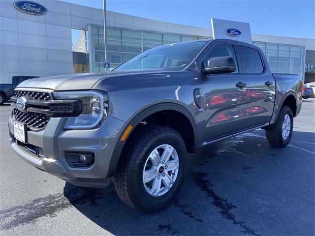 2025 Ford Ranger XL's photo