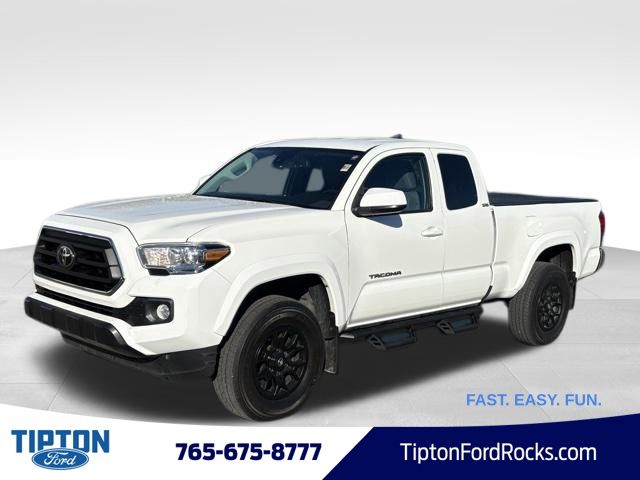 2021 Toyota Tacoma SR5's photo